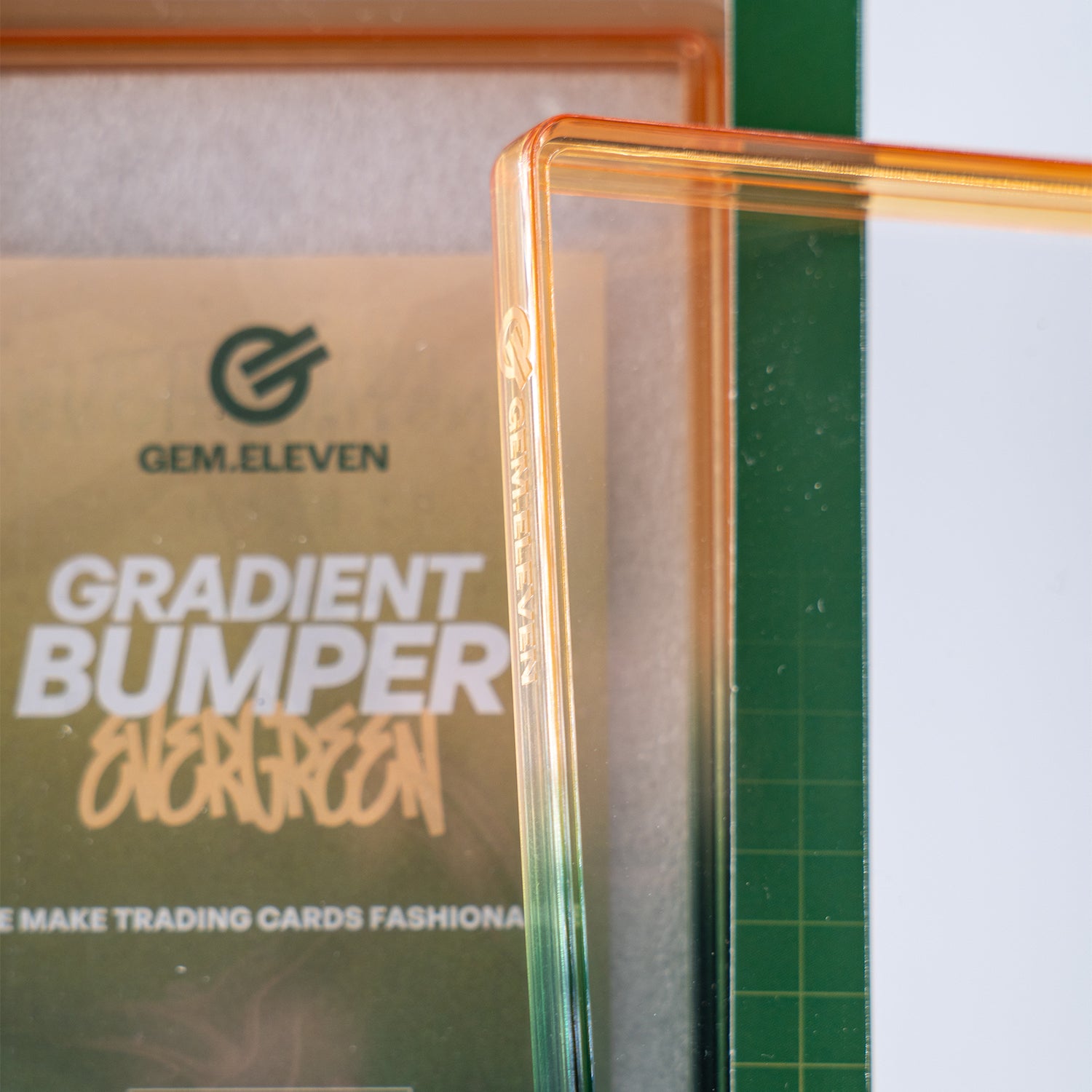 Gradient Bumper Evergreen – PSA & CGC Slab Schutz - PokéPrinz